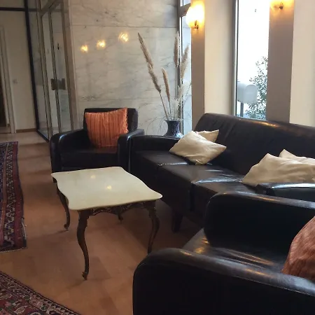 Отель Schloss Gbr 3*