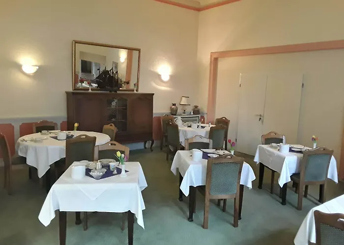 Schloss Gbr Hotel Düsseldorf